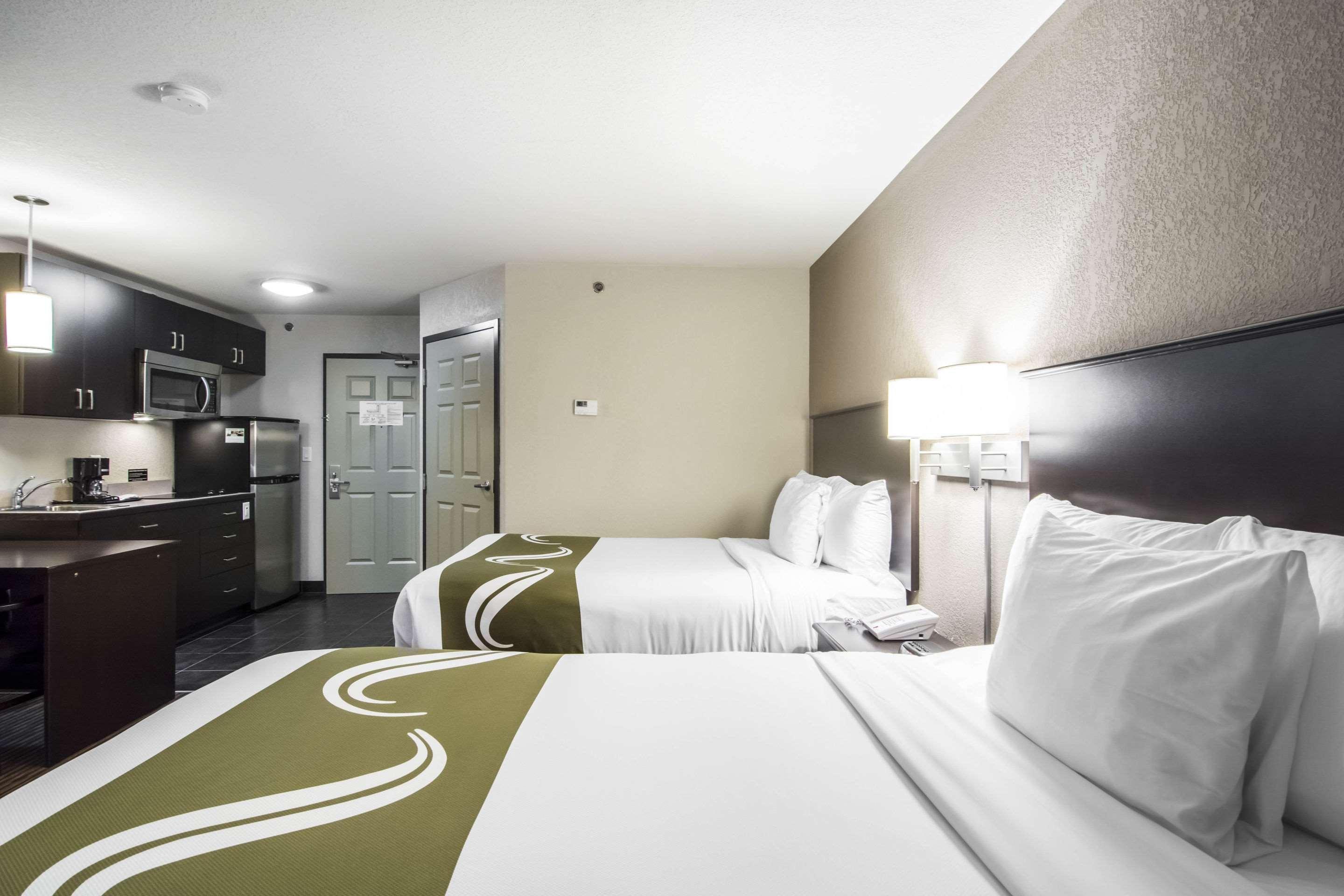 Quality Inn & Suites Томпсон Екстер'єр фото